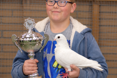 275-Figurita-wit-96-punten-met-Dustin-Drenthen-AI-samen-kopie
